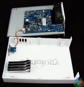 4 Synology DS214SE DSC01226