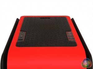 YOYOTech-W7000-Workstation-KitGuru-4