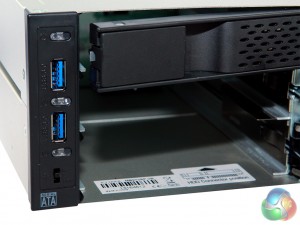 Icy-Dock-MB973SP-2B-Trayless-3-in-2-Sata-Backplane-Module-Open-Close-Up-KitGuru