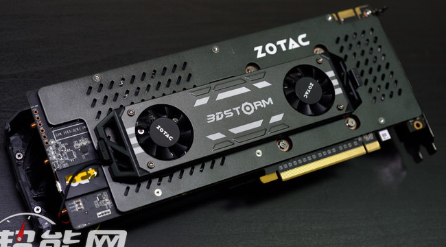 zotac_geforce_gtx_960_extreme_top_1