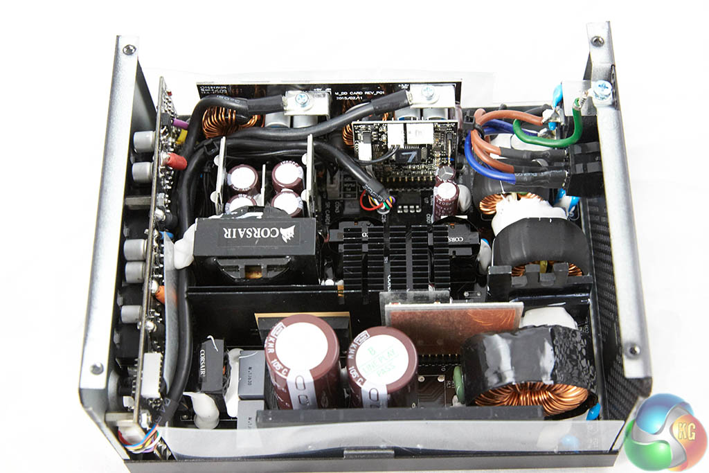 (IMG:http://techpowerup.com/reviews/Corsair/RM1000i/images/in_topb.jpg)(/IMG)