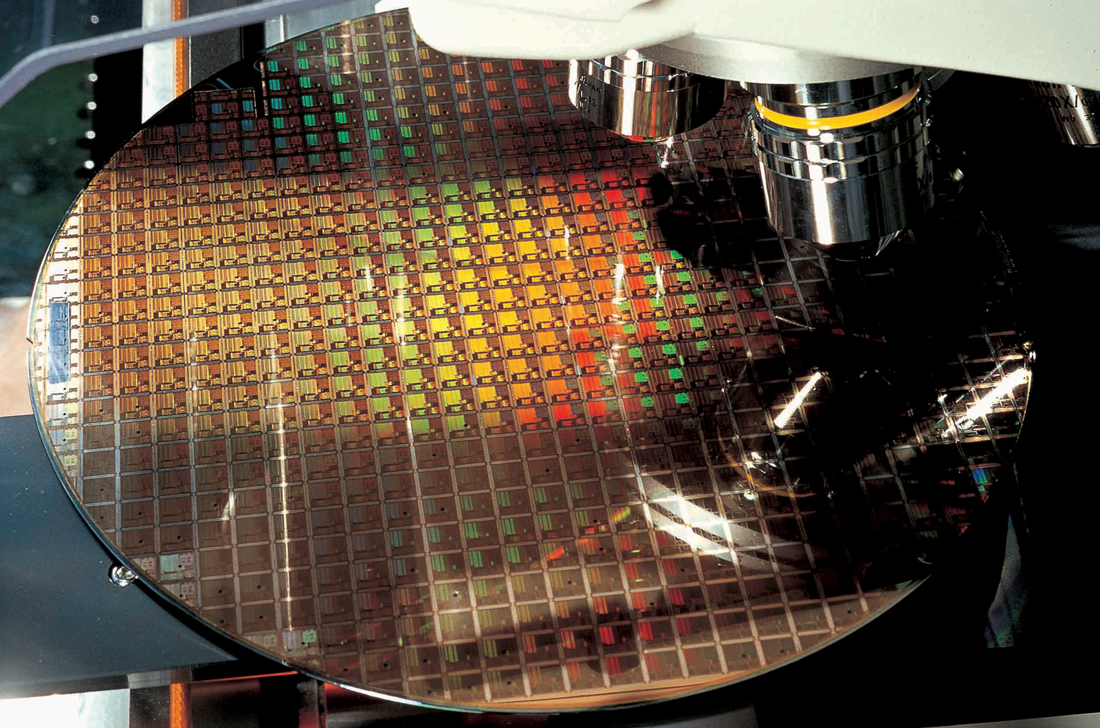 tsmc_semiconductor_chip_inspection