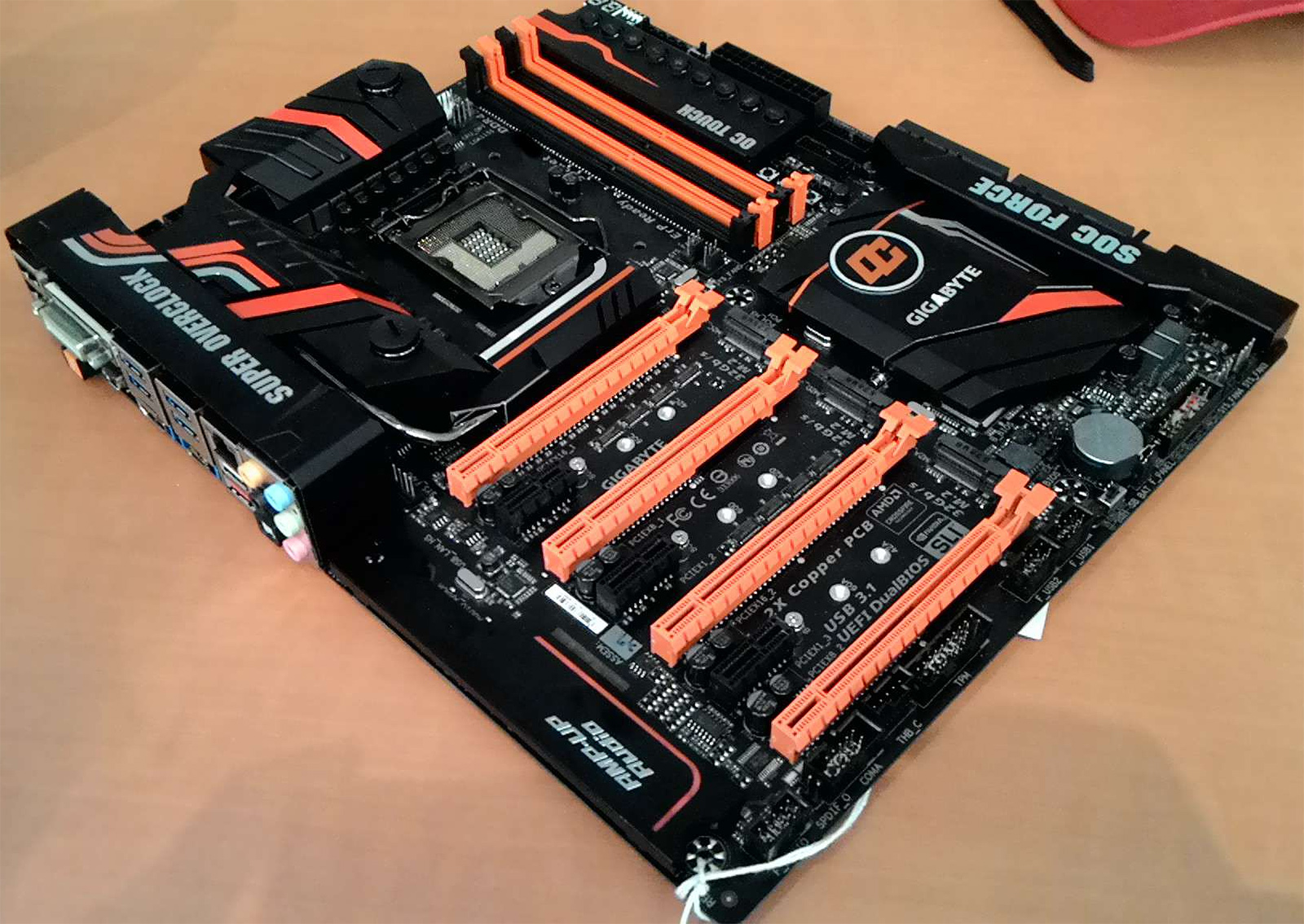 Gigabyte Z X SOC Force LN For Extreme Overclockers Is Closing In KitGuru