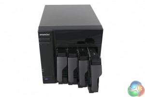 Asustor AS6104T bays