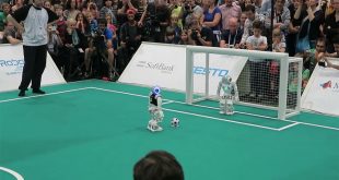 robotfootball.jpg