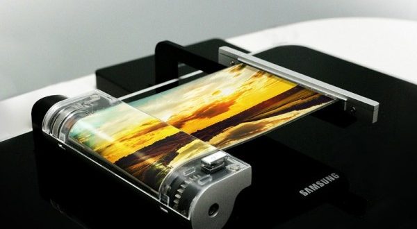Samsung reveals that its foldable smartphone will double up as a tablet
