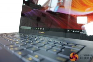 Asus Zenbook 3 Deluxe UX490 