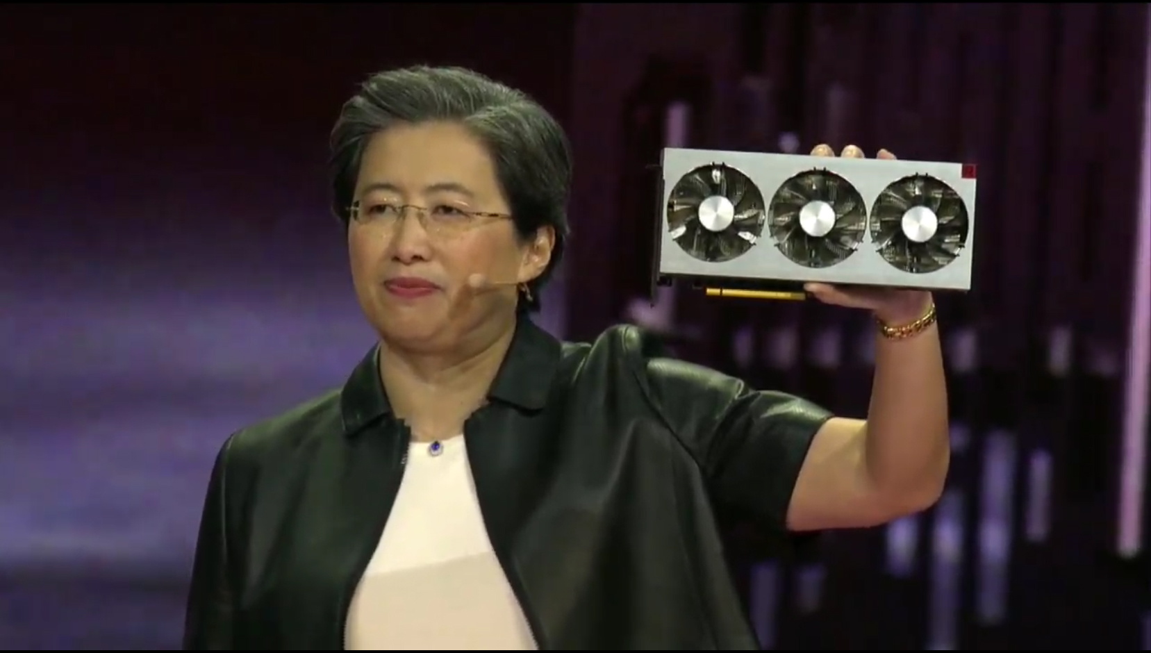CES 2019: AMD unveils Radeon VII, based on 7nm Vega and targets RTX ...
