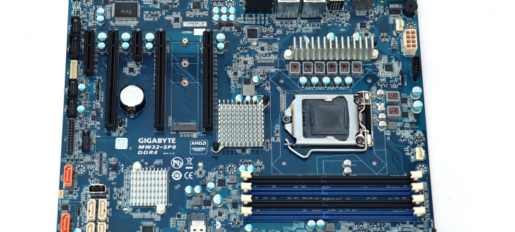お取引中)爆速ゲーミング Intel Xeon GTX1050 メモリ12G SSD240G HDD500GB Windows10 G250-G52 (Rev. 500) GPU Server - GIGABYTE Global
