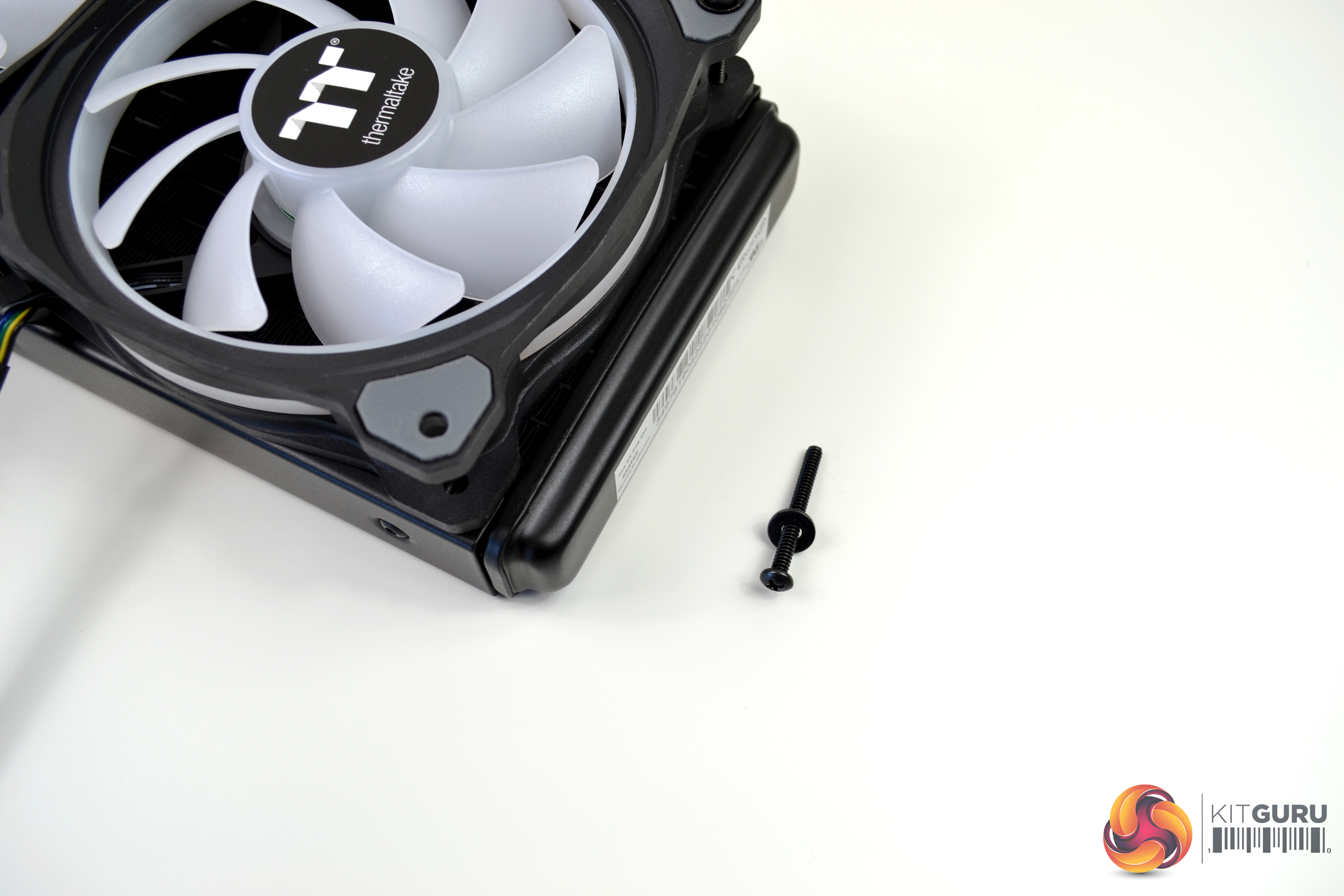 Aio cooler. водяное охлаждение alphacool eisbaer 420 black. Aio cooler. помпа asetek. компьютер с aio водяным охлаждением.