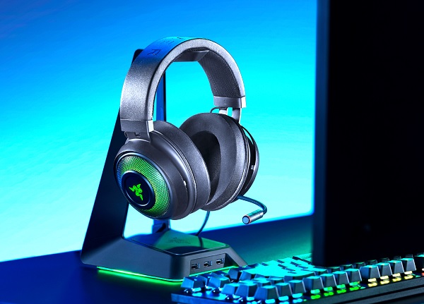 Razer Kraken Ultimate with Active Noise-Canceling Microphone