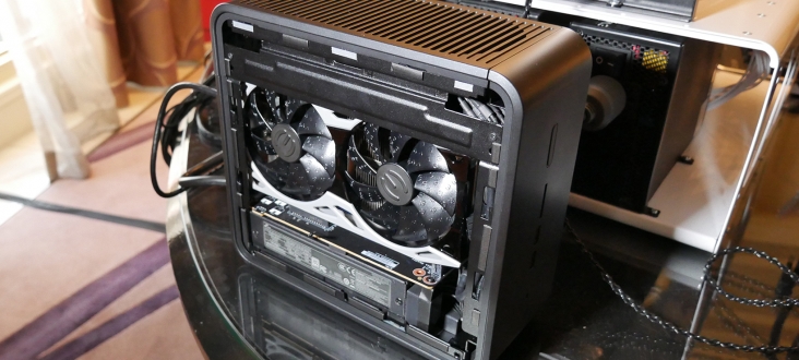 カ*ミ様 Intel NUC 9 i5 9300H MSI RTX 2060 ミ Intel-NUC-9-Extreme-2-1-