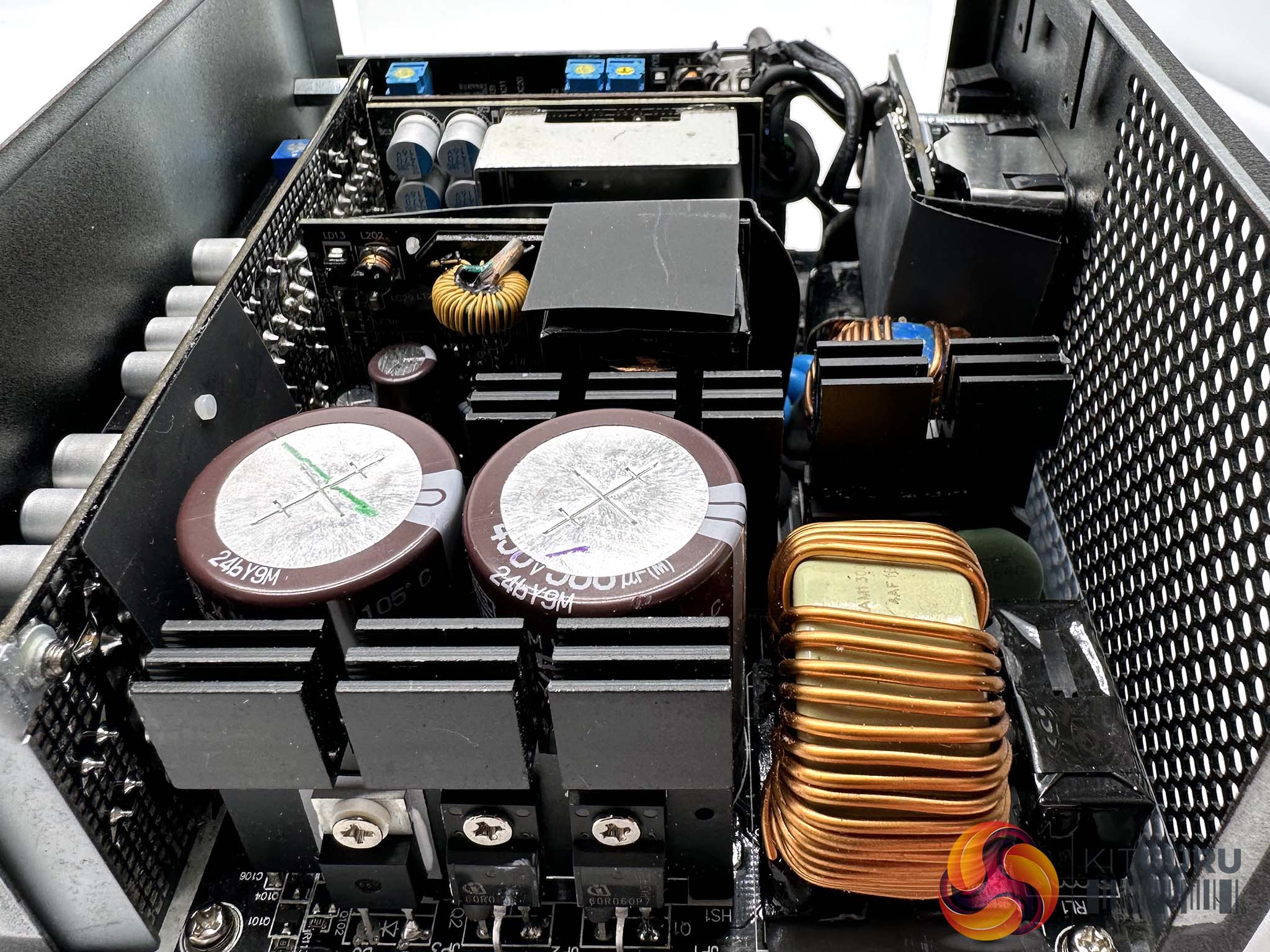 FSP Hydro PTM X Pro 1200W Platinum Review | KitGuru FSP Hydro PTM X Pro 1200W Platinum Review | KitGuru