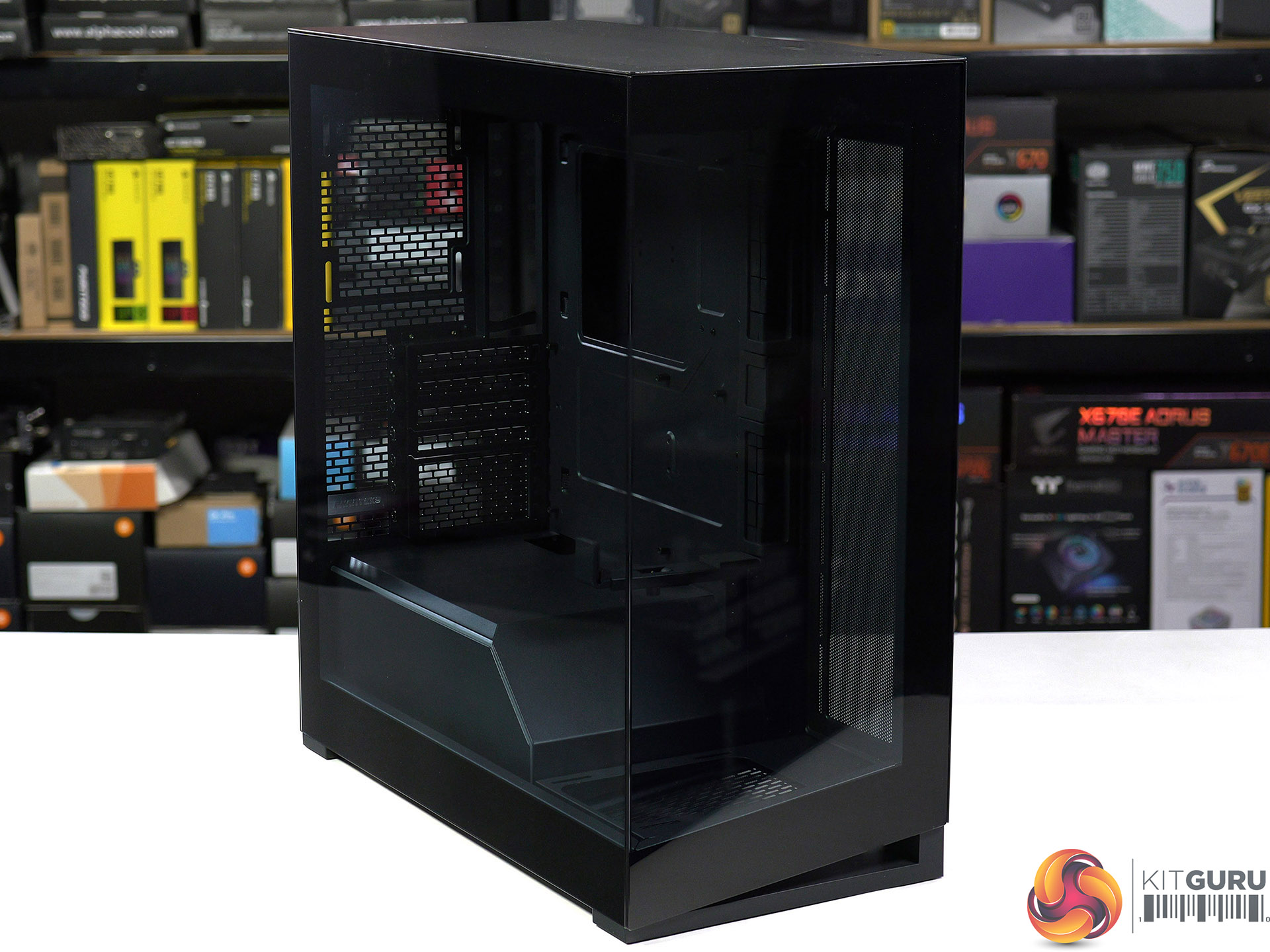 Phanteks NV5 Review – This case will fill you with eNVy